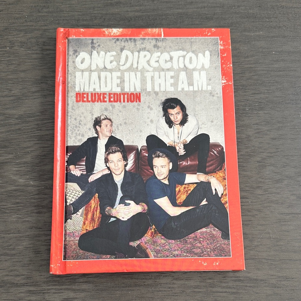 One Direction MITAM Deluxe Edition CD Book